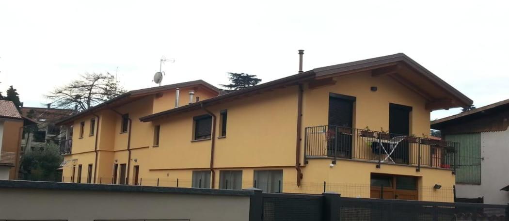 Casa Di Ale E Bea Apartment Dervio Luaran gambar